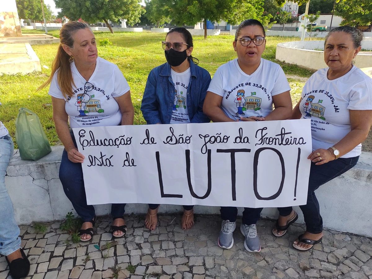 Professores reivindicam melhorias