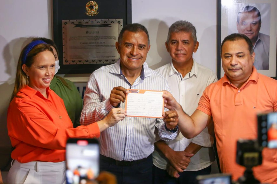 Sérgio Vilela se filia ao SDD