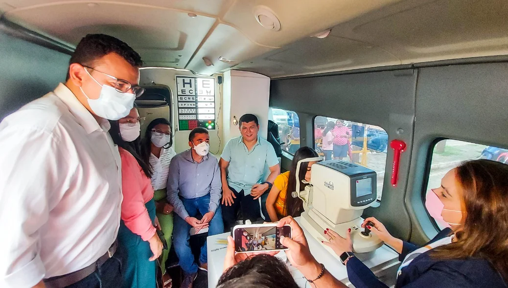 Uma van equipada com equipamentos oftamológicos foi disponibilizada para a população de Cocal