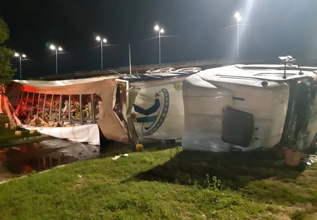 Acidente aconteceu na Avenida Miguel Rosa