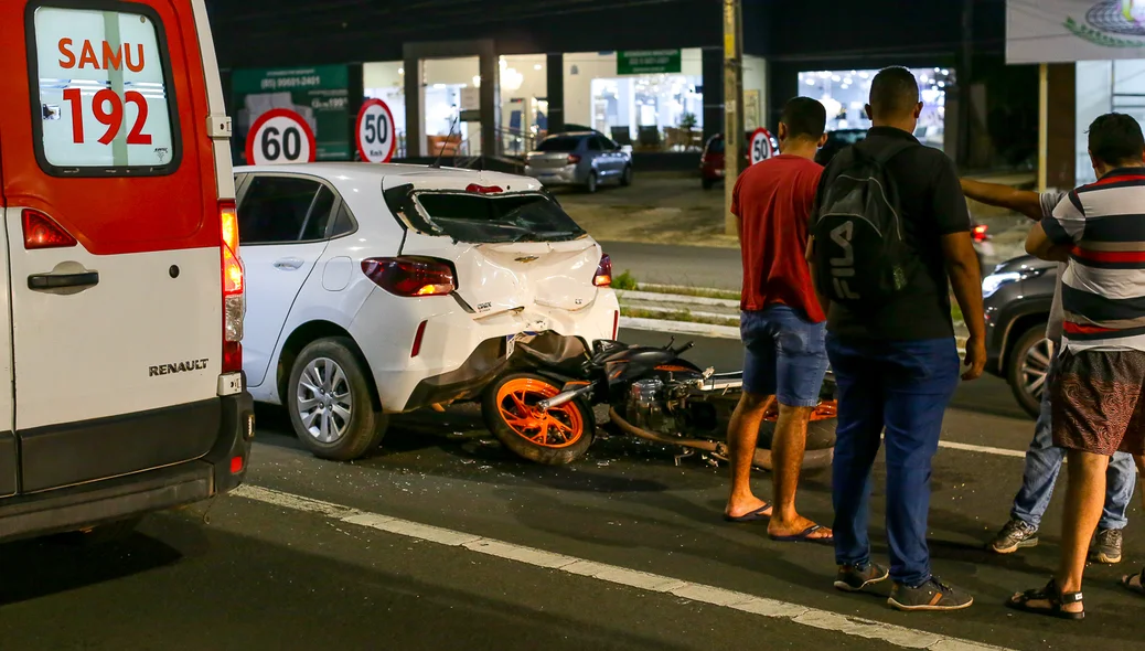 Acidente aconteceu nesta terça-feira