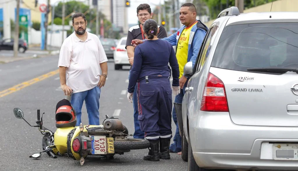 Acidente deixa 2 pessoas feridas na zona Leste de Teresina