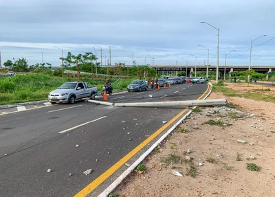 Acidente deixou trânsito complicado na Avenida Padre Humberto Pietrogrande