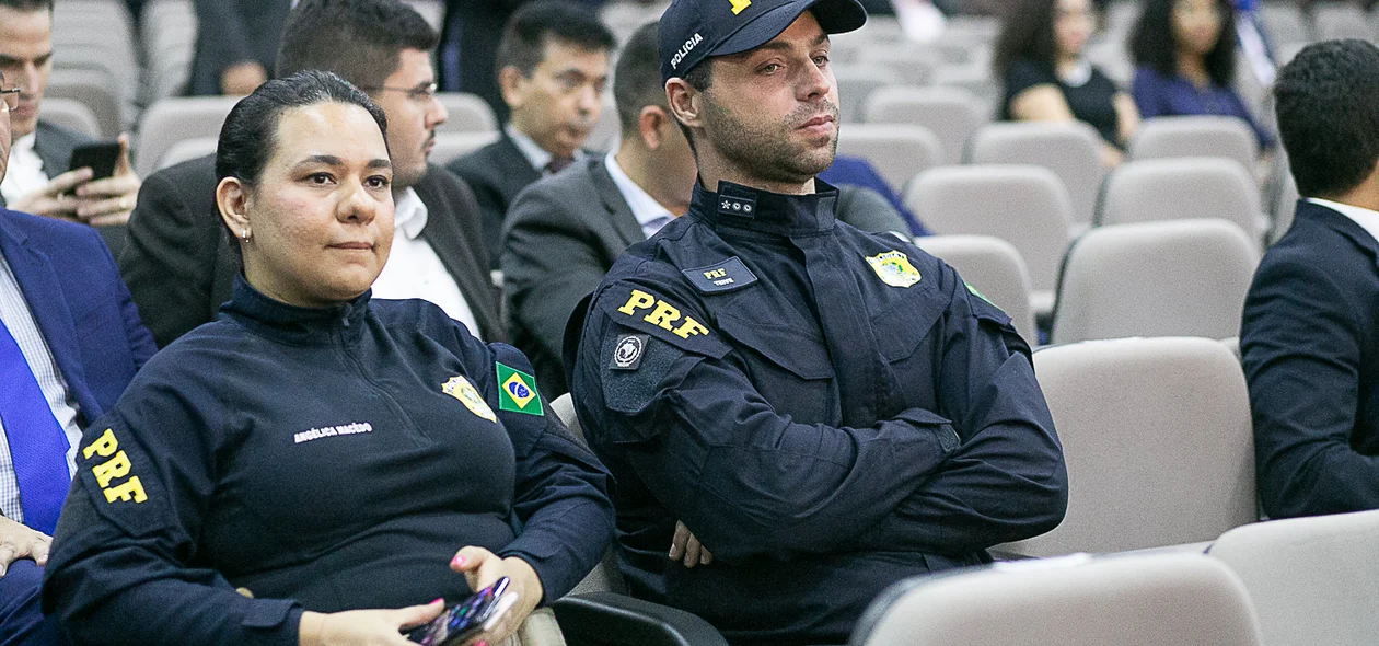 Agentes da PRF também estiveram no local