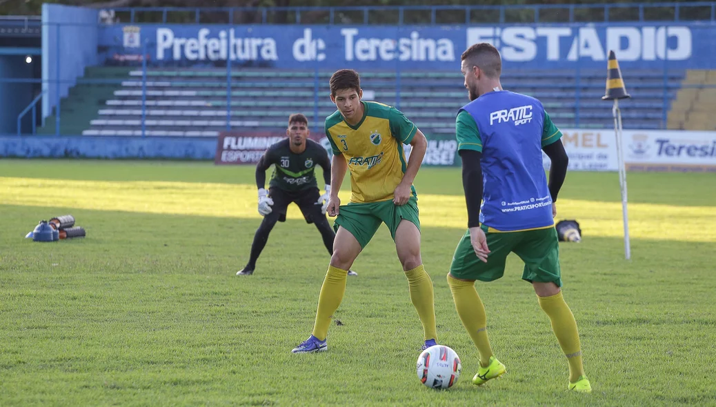 Altos precisa da vítoria