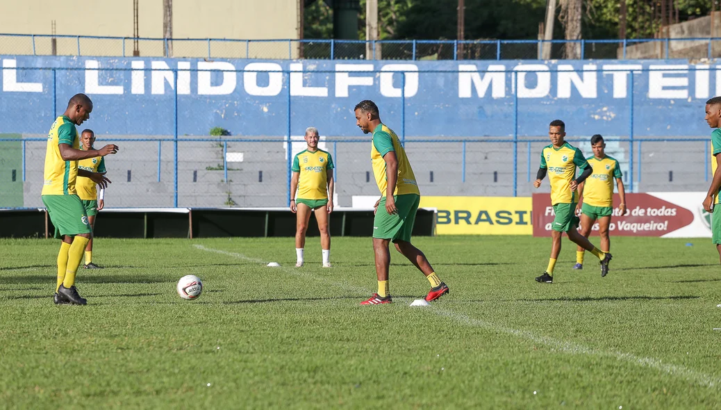 Altos se preparando para o jogo contra o Ypiranga em casa