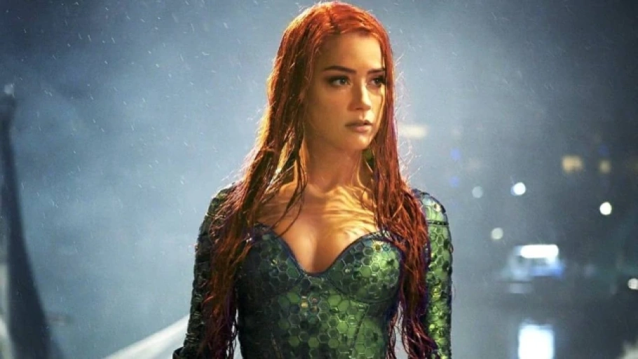 Amber Heard como a personagem Mera em ‘Aquaman’.