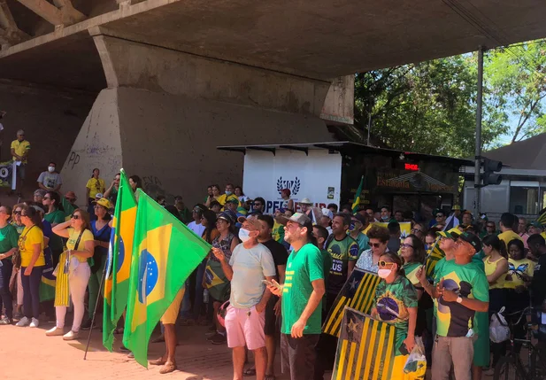 Apoiadores do presidente Bolsonaro na manifestação