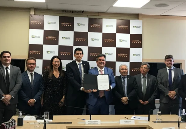 Assinada ordem de serviço da obra de rebaixamento da Avenida João XXIII