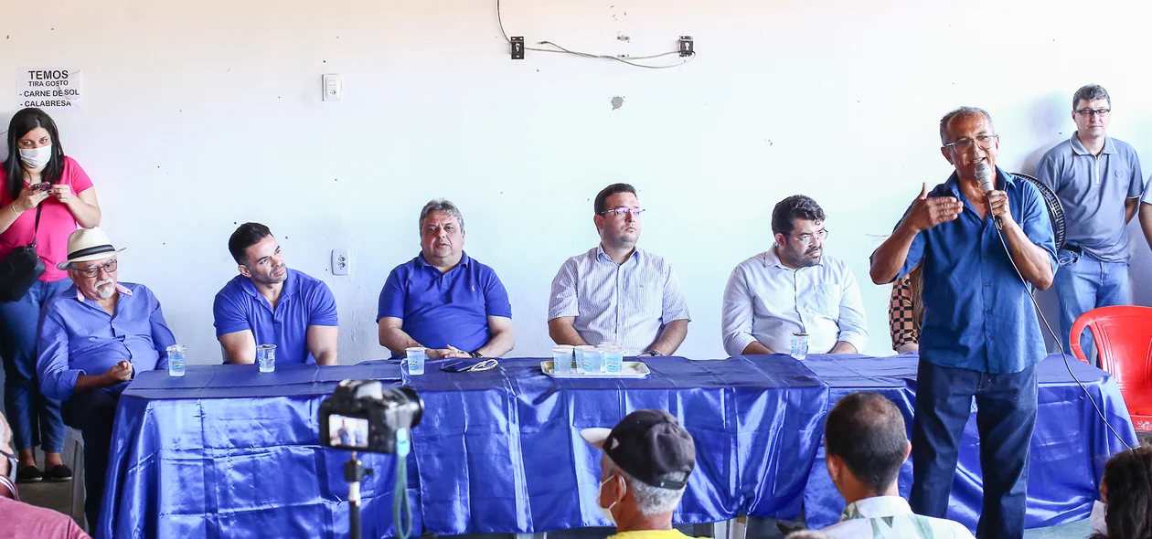 Autoridades no evento