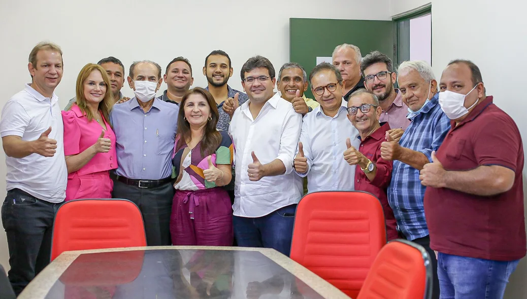 Autoridades presentes na solenidade de filiação