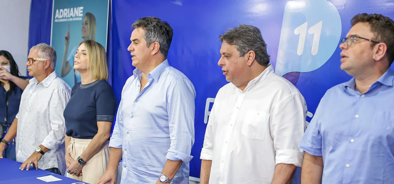 Autoridades presentes na solenidade
