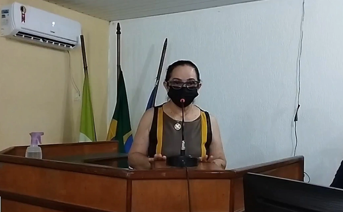 Betinha Brandão em solenidade de posse