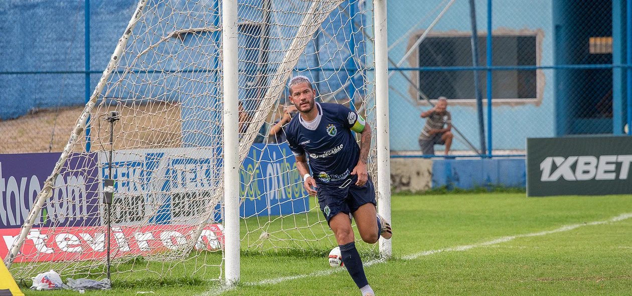 Betinho marcou o segundo gol