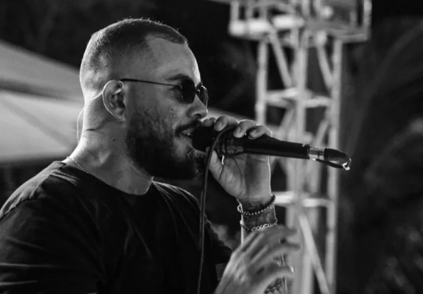 Cantor Piettro Dias