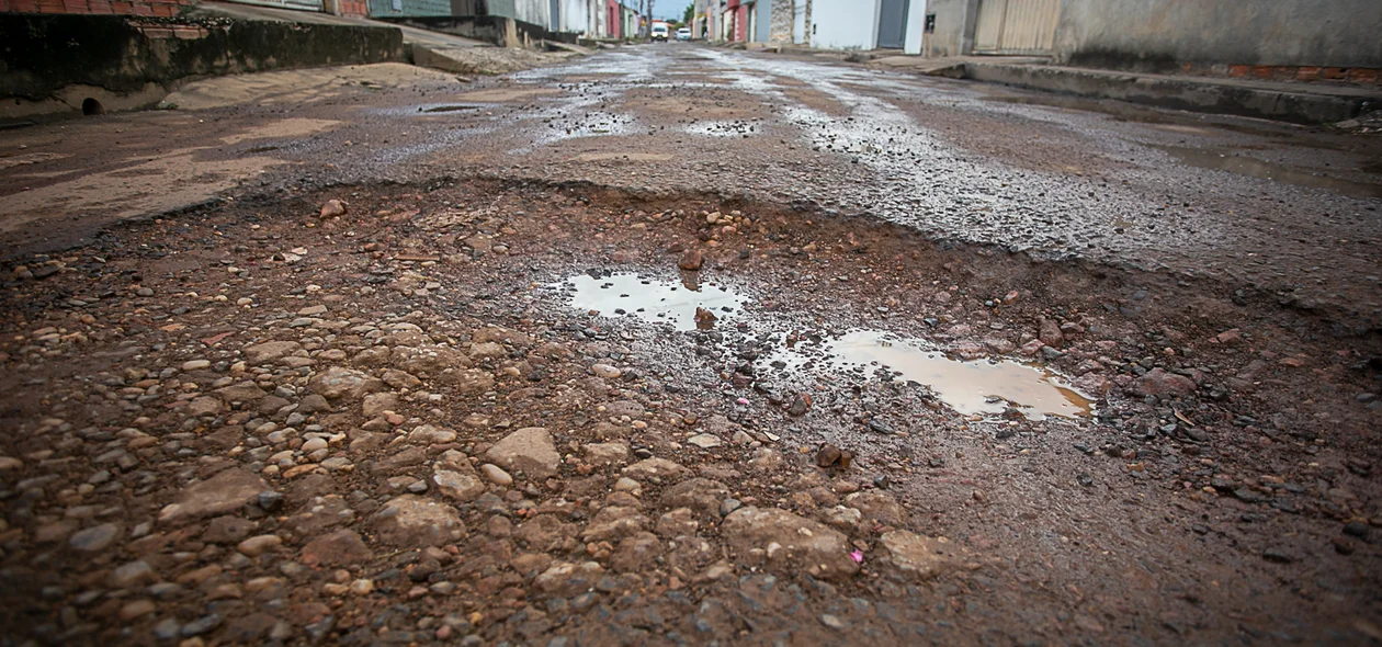 Cratera na rua