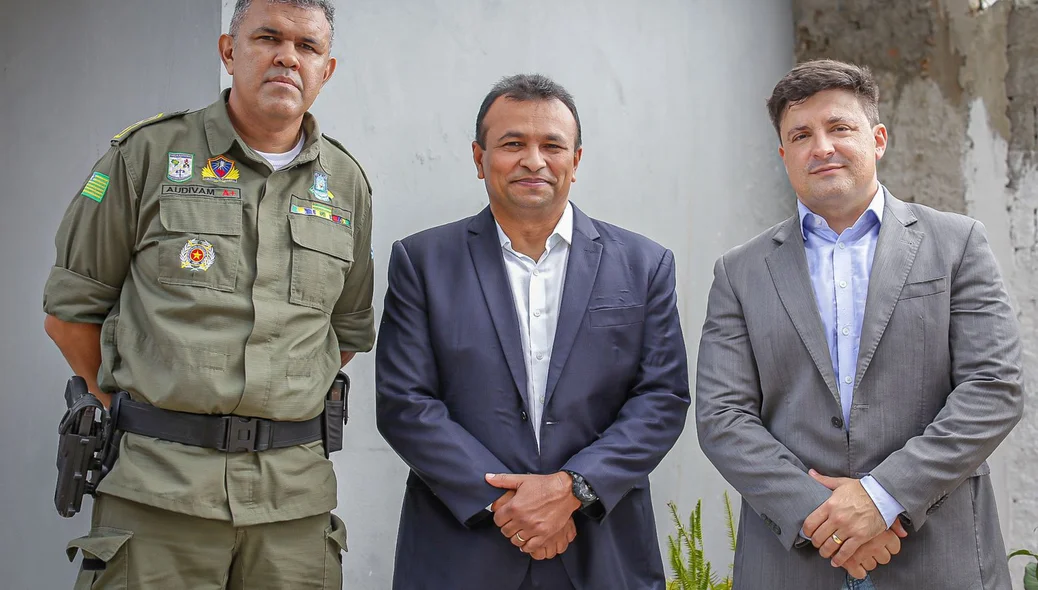 Deputado federal Fábio Abreu, major Audivam Nunes e delegado Cadena Júnior