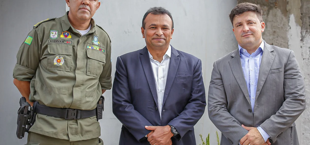 Deputado federal Fábio Abreu, major Audivam Nunes e delegado Cadena Júnior