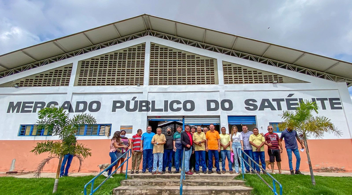 Dr. Pessoa no Mercado Público do Satélite