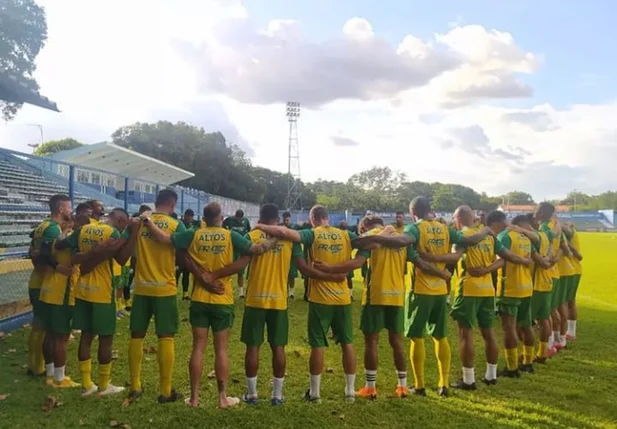 Elenco se reapresentou no Lindolfo Monteiro