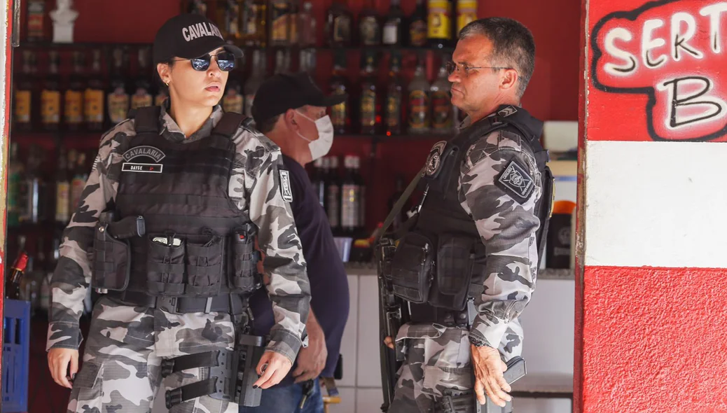 Equipe da Cavalaria da PM foram ao local do crime