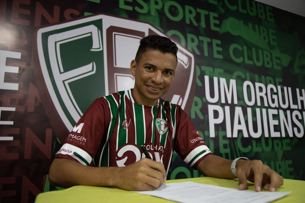 Erivelton, jogador Fluminense-PI