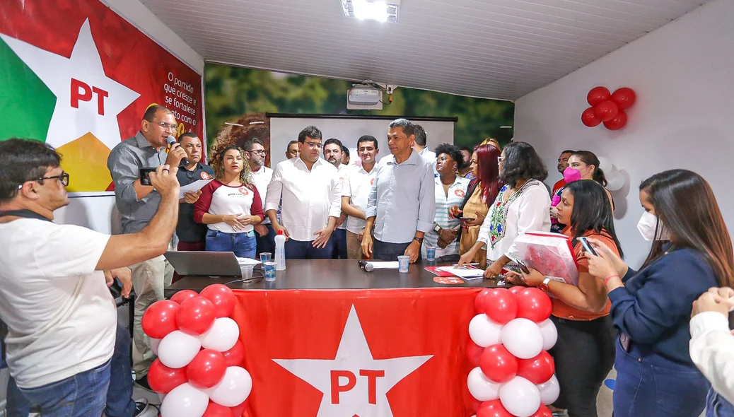 Evento de filiação de prefeitos ao Partido dos Trabalhadores