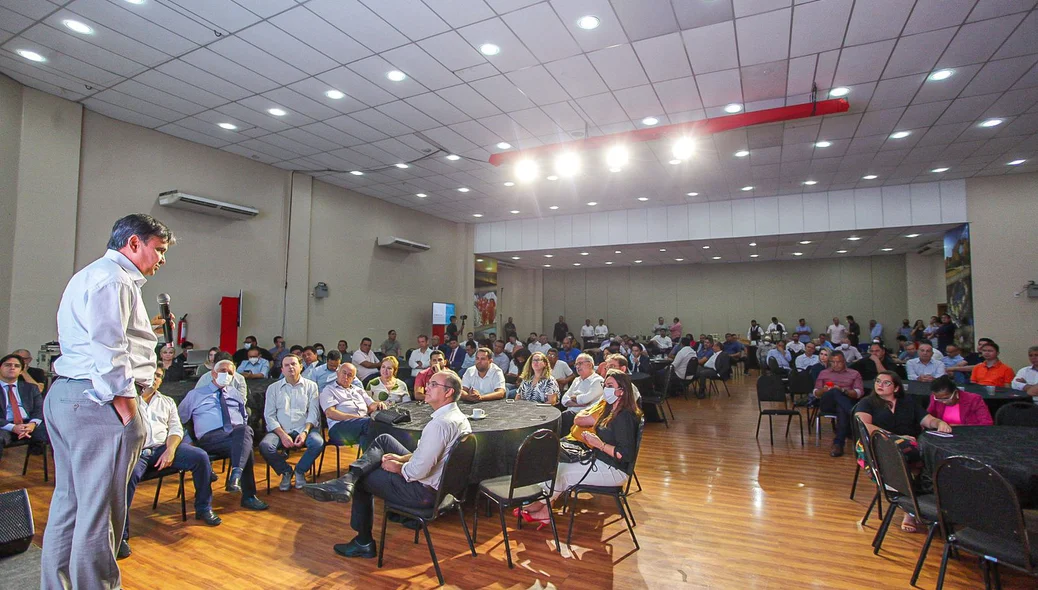 Ex-governador Wellington Dias falou durante apresentação do plano de governo