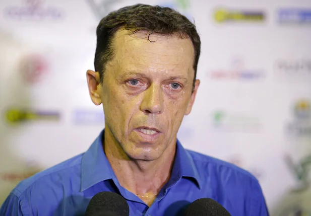 Fernando Tonet, técnico do 4 de Julho