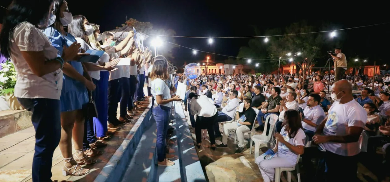 Grande quantidade de pessoas participaram da missa de 7º dia de Alvimar Martins