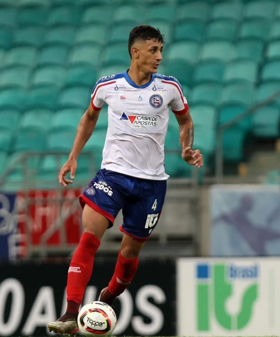 Henrique, em sua estreia com a camisa do Bahia