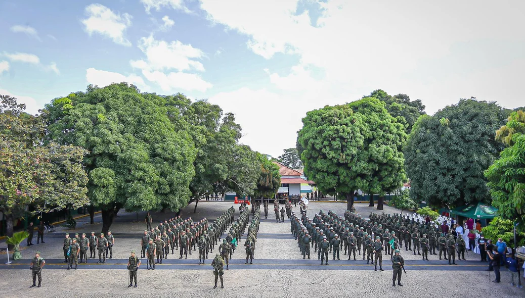 Homenagem no 25º BC