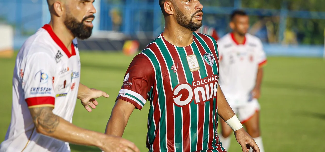 Jogadores do 4 de julho e Fluminense do Piauí