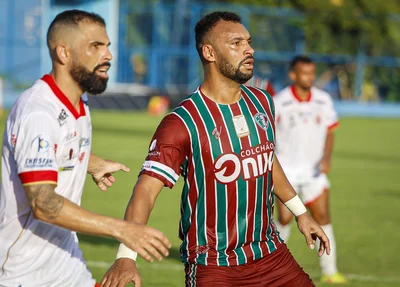 Jogadores do 4 de julho e Fluminense do Piauí