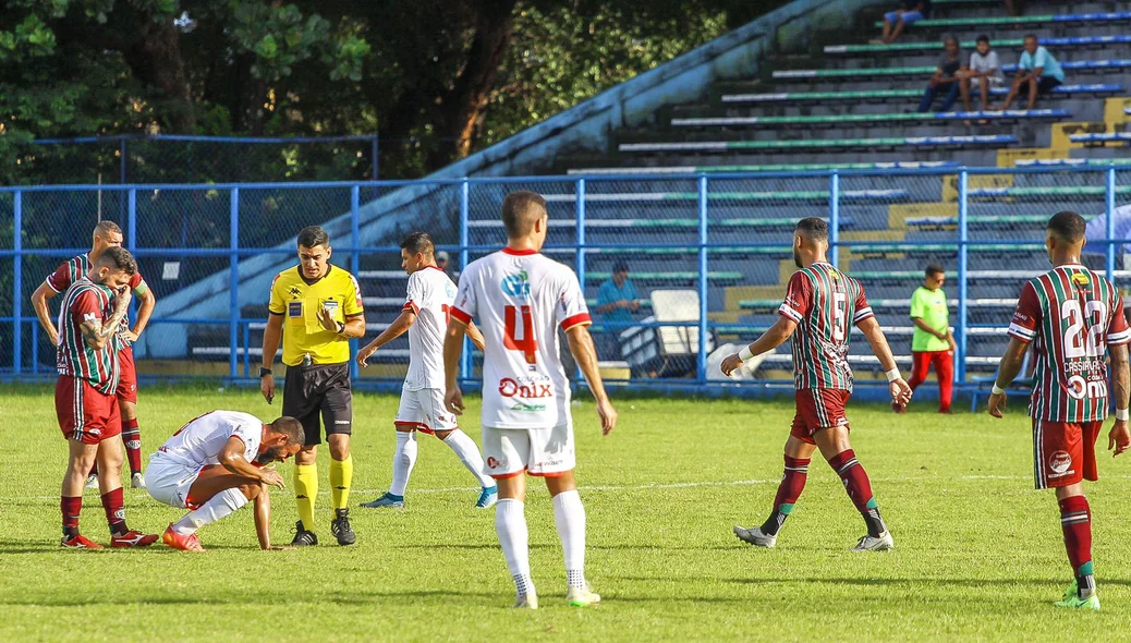 Jogadores em campo