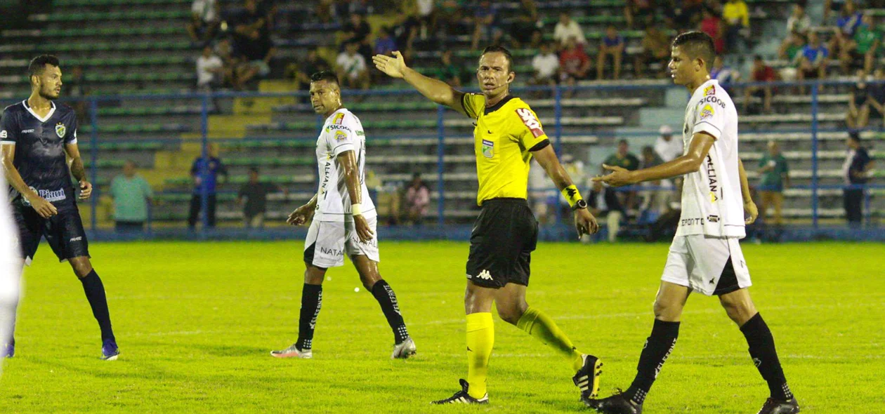 Jogo do Altos x ABC em Teresina