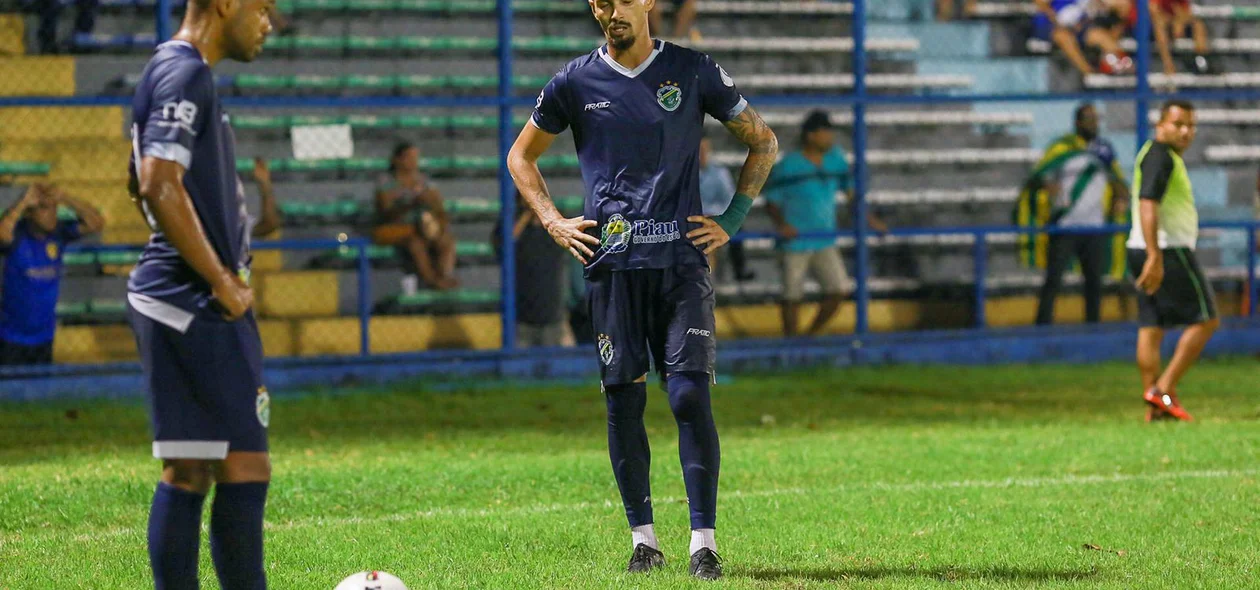 Jogo tinha contornos decisivos para o Altos