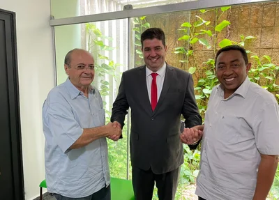 Luís André comunica Sílvio que não será mais candidato a Câmara Federal