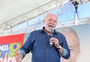 Lula diz a empresários que não rasga contratos e que irá ‘normalizar o país’