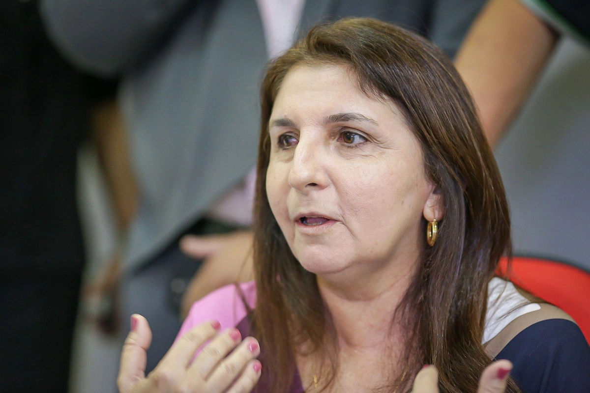 Maninha Fontenele , Prefeita de Luís Correia