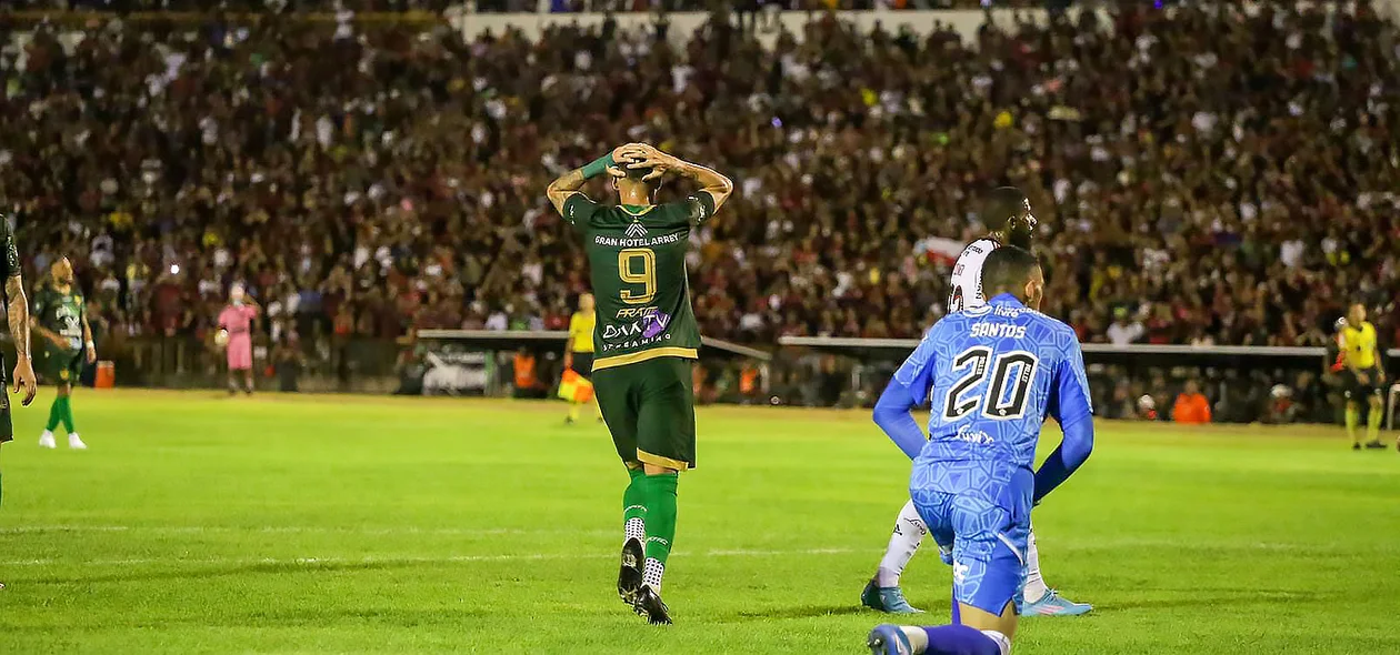 Manoel lamenta chance perdida
