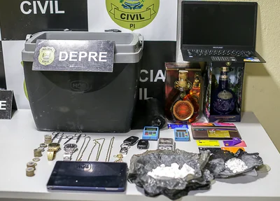 Material apreendido pela DEPRE