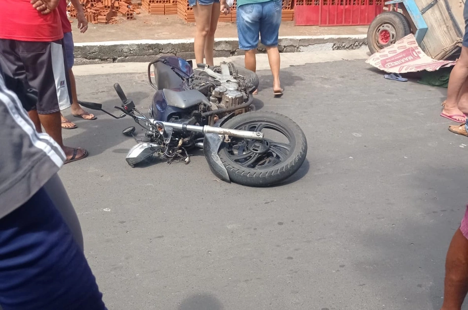 Motocicleta após o acidente