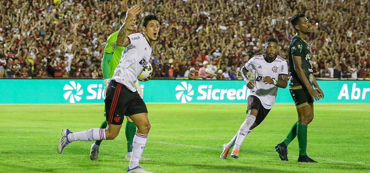 Pedro empata o jogo e dá início a reação diante do Altos no Albertão