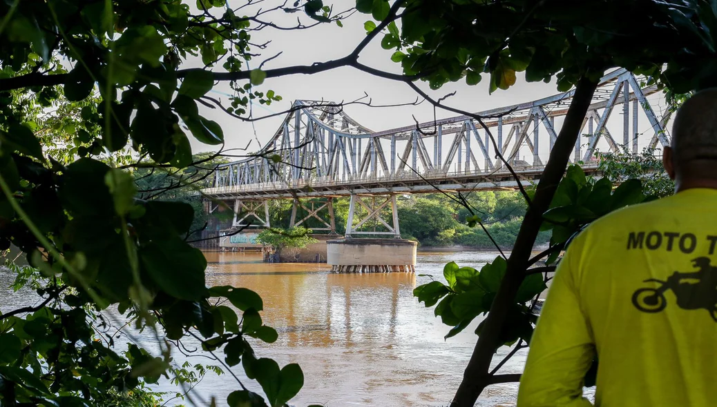 Ponte Metálica