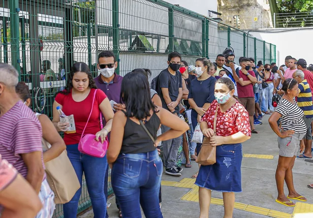 Prazo para tirar o título de eleitor encerra nesta quarta