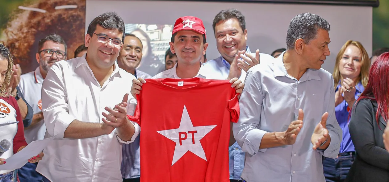 Prefeito de Floresta do Piauí se filia ao PT