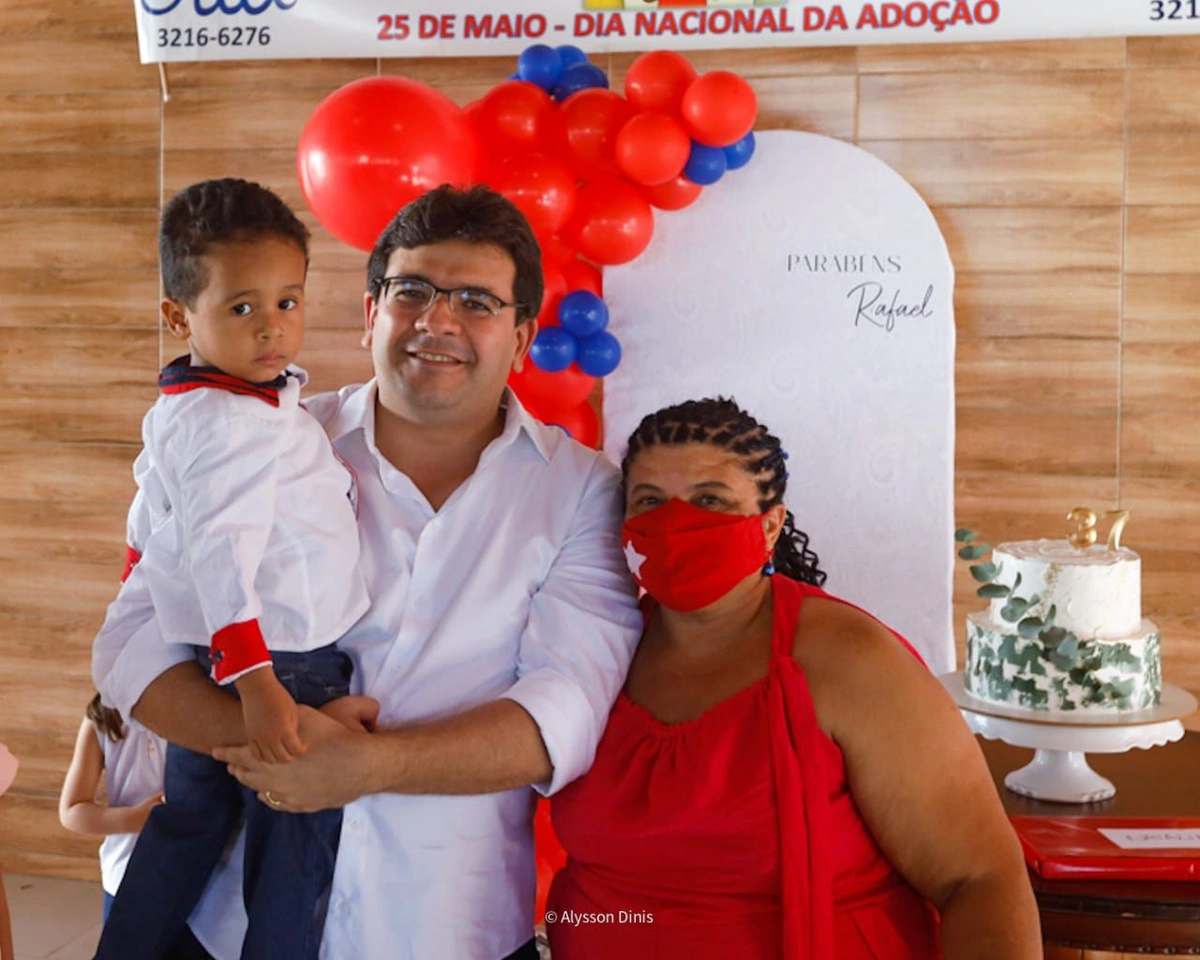 Rafael Fonteles comemora aniversário no Centro de Reintegração Familiar