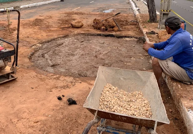 SAAD Leste interdita trecho de avenida