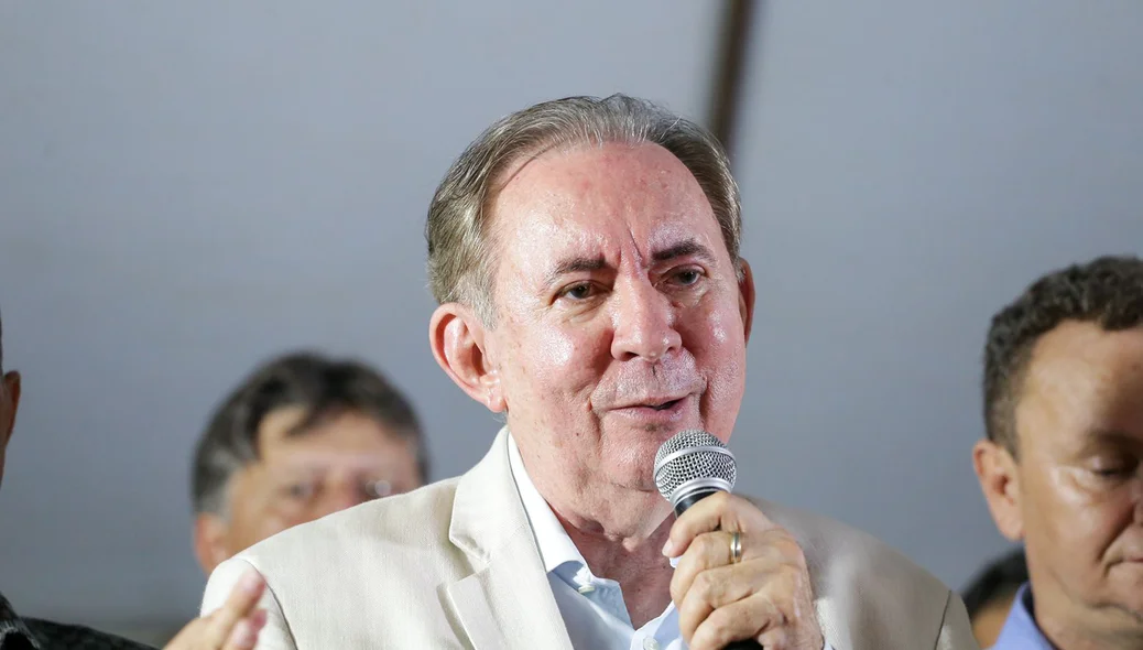 Secretário João Henrique Sousa
